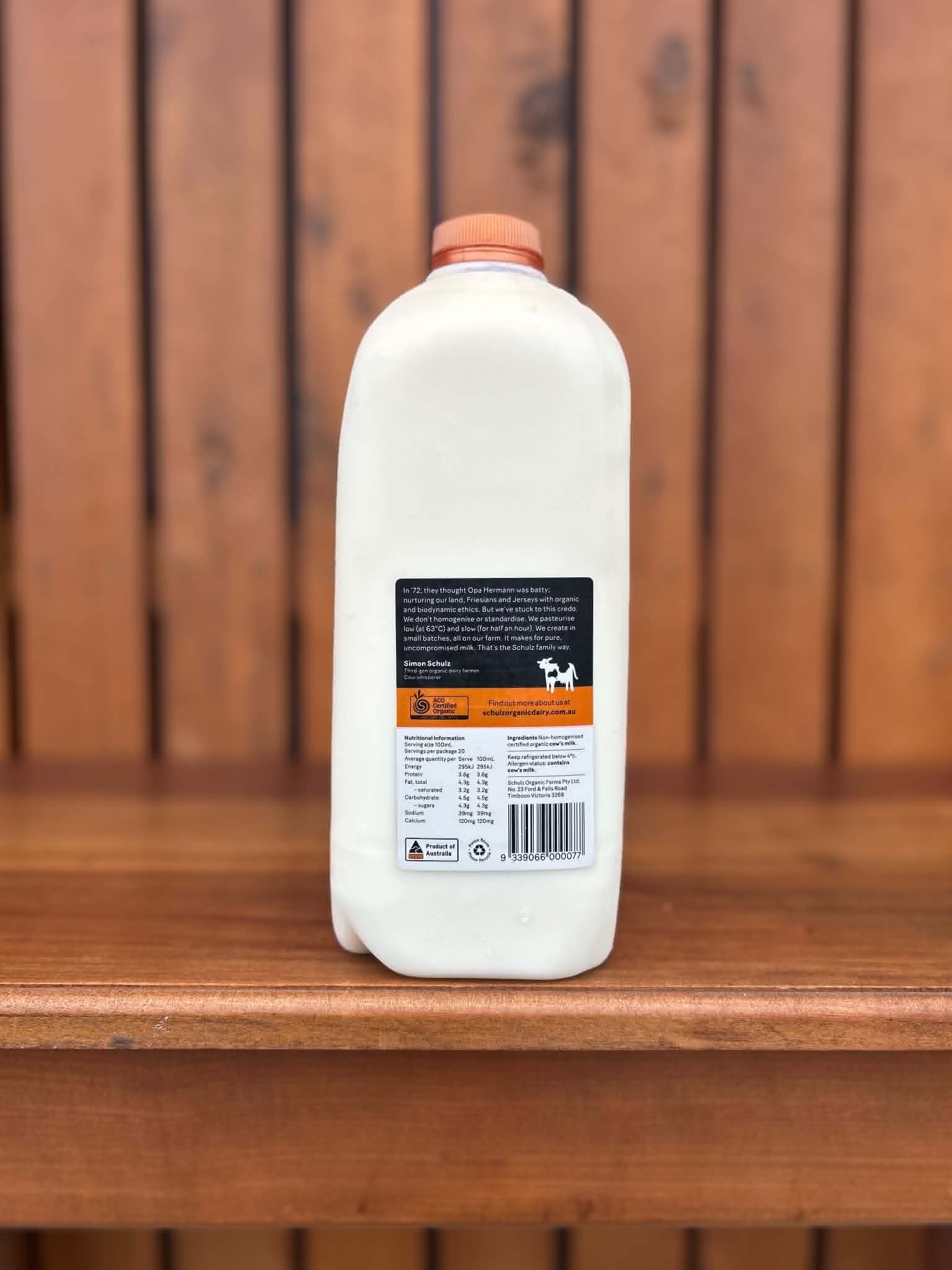 Schulz 2L full cream milk